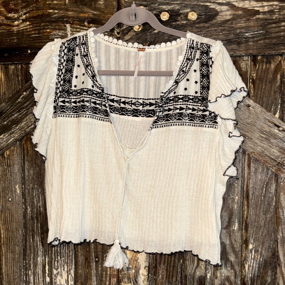 Free People Ivory and Black Cropped Patterned Top